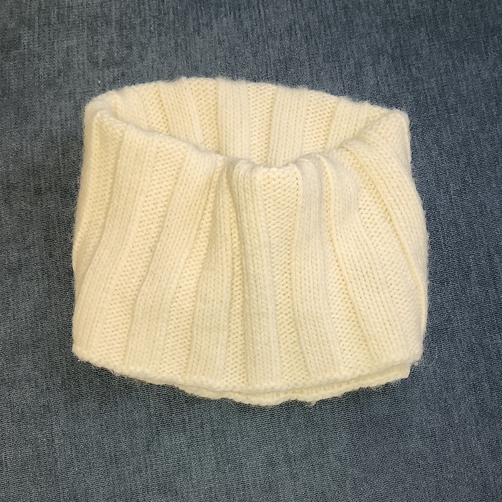 NWOT Banana Republic ivory merino wool/alpaca/acrylic turtleneck scarf